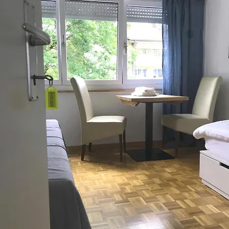 Charmantes Проживание в семье