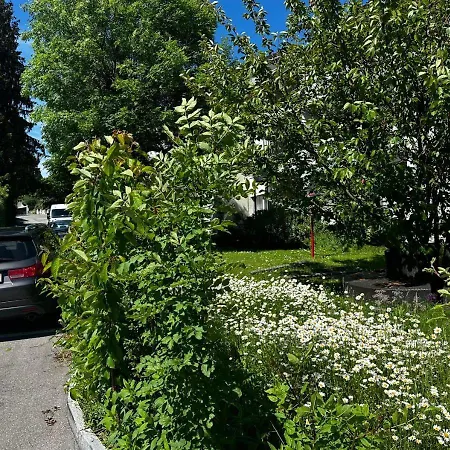 Проживание в семье Charmantes Берн